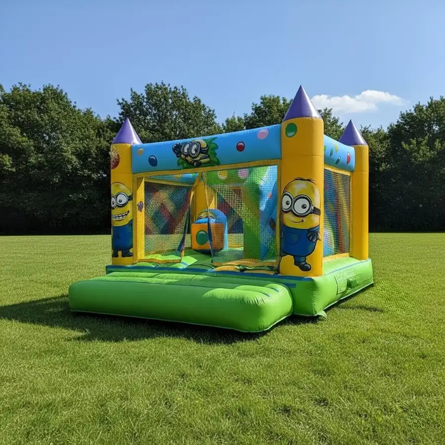 Minion Park — structure gonflable en location